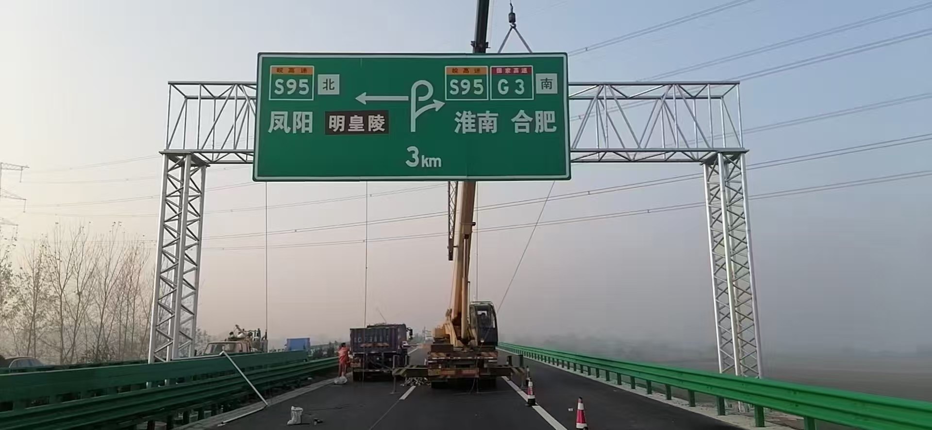 葫芦岛市信号灯杆桥梁限高架 - 厂家
